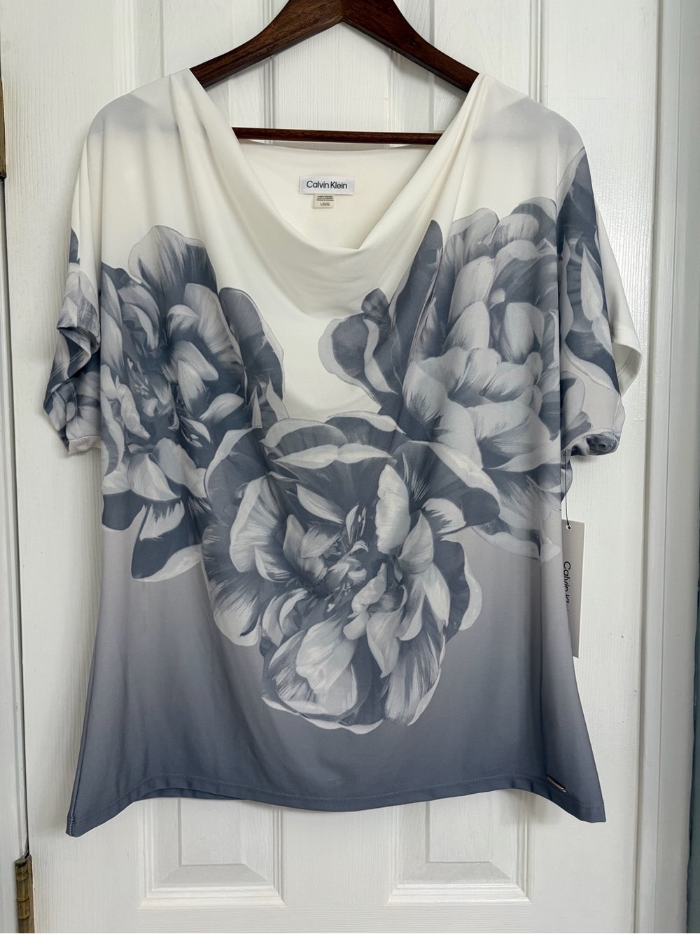 Calvin Klein Women’s Printed Cowlneck Short-Sleeve Top - size L, NWT